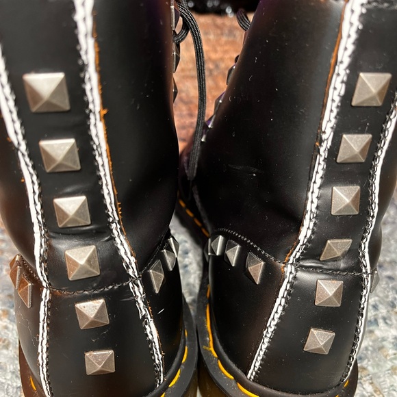 Dr Martens Boots Women’s Size 9 1460 Stud Combat Punk Gothic Rock Grunge Vintage - Picture 7 of 8